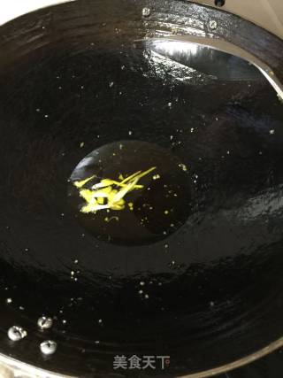 莴笋叶炒蚕豆的做法步骤：4