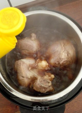 家传秘制卤牛肉的做法步骤：7