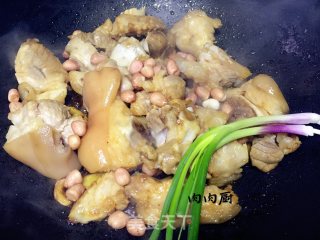 花生焖猪蹄#肉肉厨的做法步骤：13