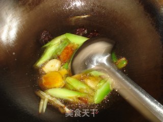 红烧琵琶鸡腿的做法步骤：7