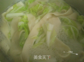 油泼扯面的做法步骤：7
