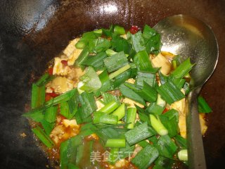 蒜苗豆腐的做法步骤：6