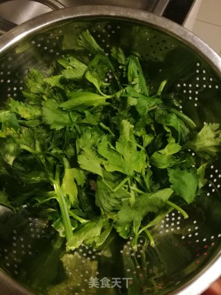 自制欧芹粉——西餐必备的做法步骤：1