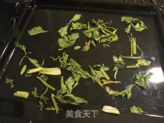 自制欧芹粉——西餐必备的做法步骤：3