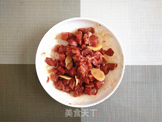 【黑椒苹果里脊肉】的做法步骤：3