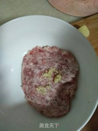 自制好吃又简单的肉肠哦的做法步骤：1