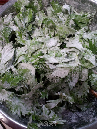 蒸芹菜叶的做法步骤：3