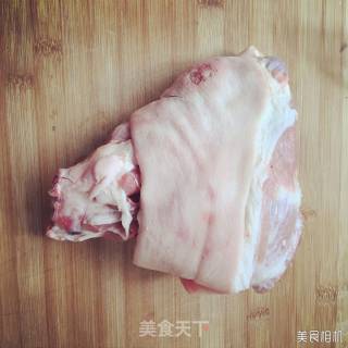 红焖大盘肘子????的做法步骤：1