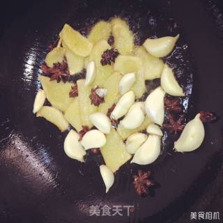 红焖大盘肘子????的做法步骤：7