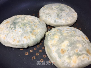韭菜馅饼的做法步骤：9