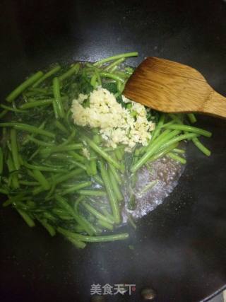 蒜香茼蒿的做法步骤：4