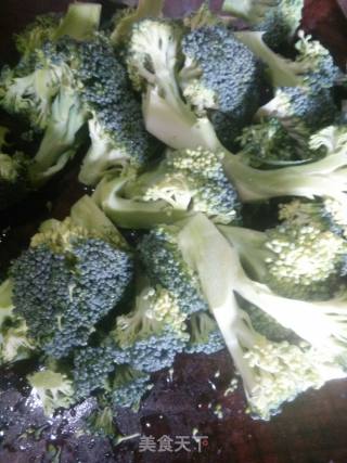 花菜炒肉（简单原味）的做法步骤：3
