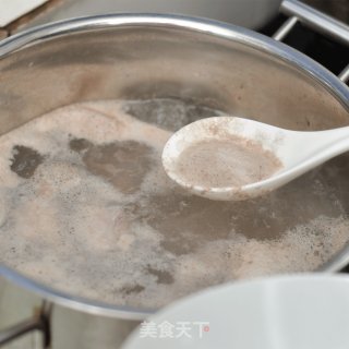 火腿炖排骨的做法步骤：2