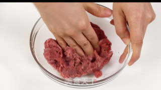轻松熊日式汉堡的做法步骤：4
