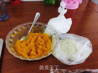 南瓜汤圆的做法步骤：1