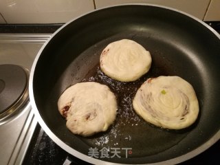 牛肉锅魁的做法步骤：16