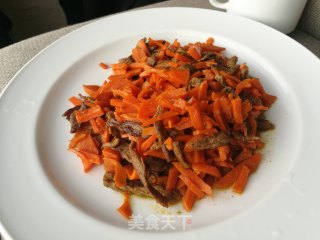 胡萝卜炒牛肉丝的做法步骤：11