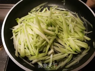 清炒佛手瓜的做法步骤：6