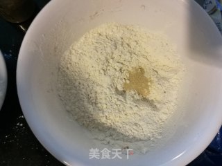 椒盐烤烧饼的做法步骤：3