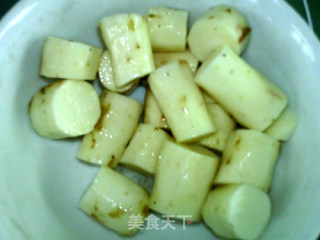 葱香山药鱼饼的做法步骤：2