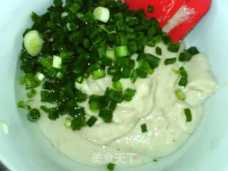 葱香山药鱼饼的做法步骤：7
