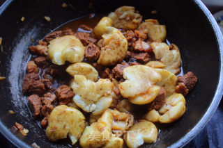 牛肉烧小土豆的做法步骤：12