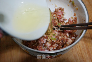 豆腐肉丸汤的做法步骤：2