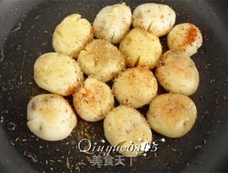 香煎小土豆的做法步骤：7
