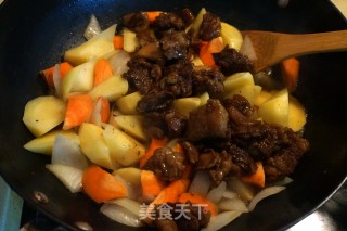 咖喱牛肉土豆的做法步骤：8