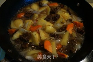 咖喱牛肉土豆的做法步骤：9