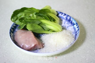 青菜瘦肉粥的做法步骤：1