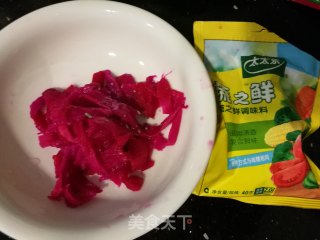 凉拌火龙果的做法步骤：6