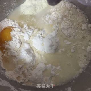 蓝莓奶酪包的做法步骤：1