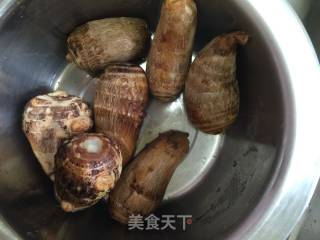 西红柿肉丝烩香芋的做法步骤：1
