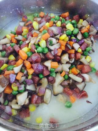 腊肉香菇焖饭的做法步骤：15