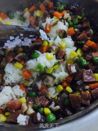 腊肉香菇焖饭的做法步骤：16