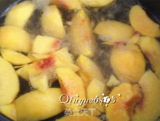 自制纯天然黄桃罐头的做法步骤：7