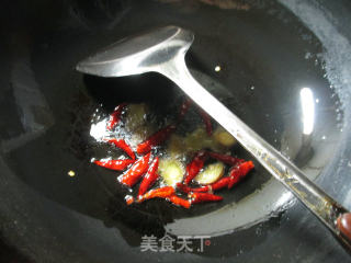 海带丝炒鱿鱼的做法步骤：5