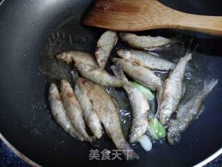 香辣小鱼儿的做法步骤：7