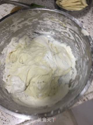 葱香烙饼的做法步骤：1