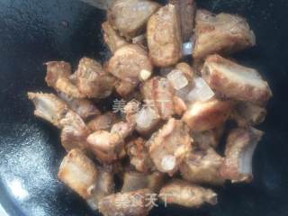红烧排骨的做法步骤：6