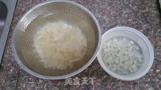 皂角米木瓜银耳糖水的做法步骤：1