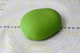 菠菜汁手擀面的做法步骤：6
