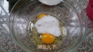 海绵蛋糕——甜甜圈造型的做法步骤：2