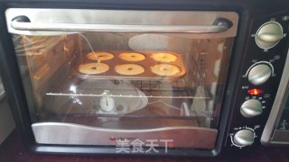 海绵蛋糕——甜甜圈造型的做法步骤：13