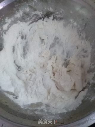 家常葱油饼的做法步骤：2