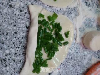 家常葱油饼的做法步骤：8