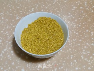 苹果小米粥的做法步骤：2