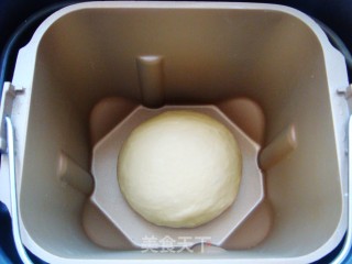 紫薯绣球面包的做法步骤：6