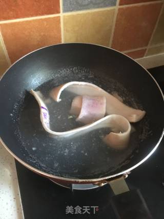 南瓜肉皮冻的做法步骤：1